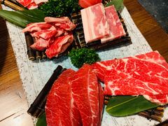 甄选牛肉六拼-明洞阿姨·韩式酱蟹烤肉·创意料理(三元桥店)