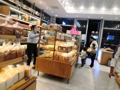 面包甜点陈列柜-面包新语(无锡M会员店)