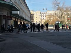 -乐蓬马歇百货公司(Rive Gauche)