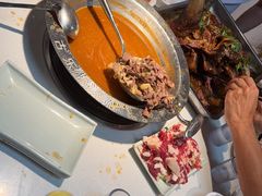 -老王全牛宴·鲜牛肉牛杂火锅(总店)