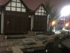 -裕龙汤泉