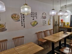 用餐区-正南齐北·老街糯米团(洪崖洞店)