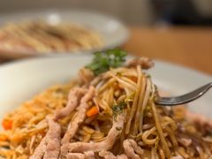 -Lia Cafe Bar Restaurant松山咖啡屋