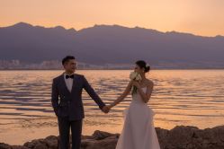 -喜爱高定婚纱摄影