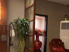 -梅花香里大酒店(郁金香路店)