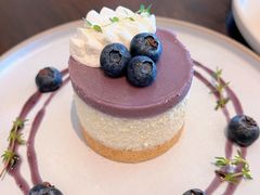 -Chom Cafe and Restaurant