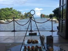 -亚龙湾喜来登·美景台大堂吧