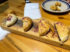 现烤鲜花饼-蜗牛的家旅行主题云南菜餐厅.小酒馆(护国寺店)