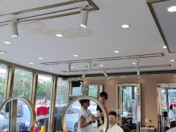 -一東造型烫发染发