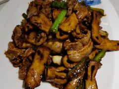 杭椒小炒肉-小菜园新徽菜(镇江丹阳吾悦店)