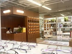 -无奔眼镜·蔡司·依视路授权店(马家堡店)