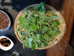 -大匠工房古船木艺术餐厅·猪肚鸡专门店(长白仙岛店)