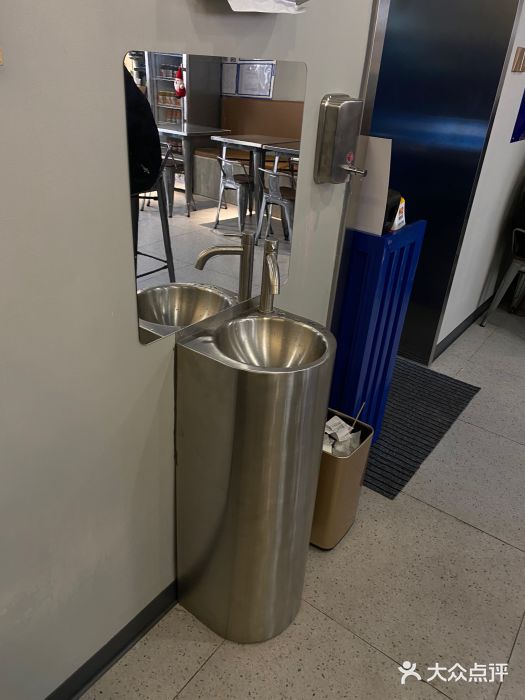 董小西的凉皮和椒麻鸡(三元桥店)图片