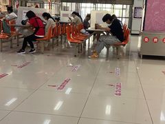 -西安外国语大学-学生食堂(栾树大道店)