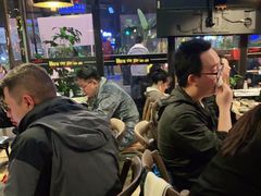 -何师烧烤·香辣蟹·川菜·30年老品牌(太古里旗舰店)