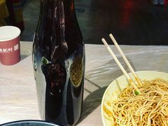 扎壶秘制酸梅汤-巴厘龙虾·榜首油焖大虾(洞庭·艺术洋房店)