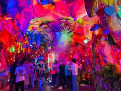 -星巴克(西藏路店)