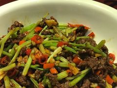 小炒黄牛肉-老山村酒楼(白石洲店)
