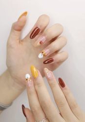 -苏彩·皮肤管理美甲美睫