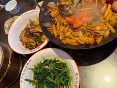 -富正毅三下锅·湘西韵味(天门山索道店)