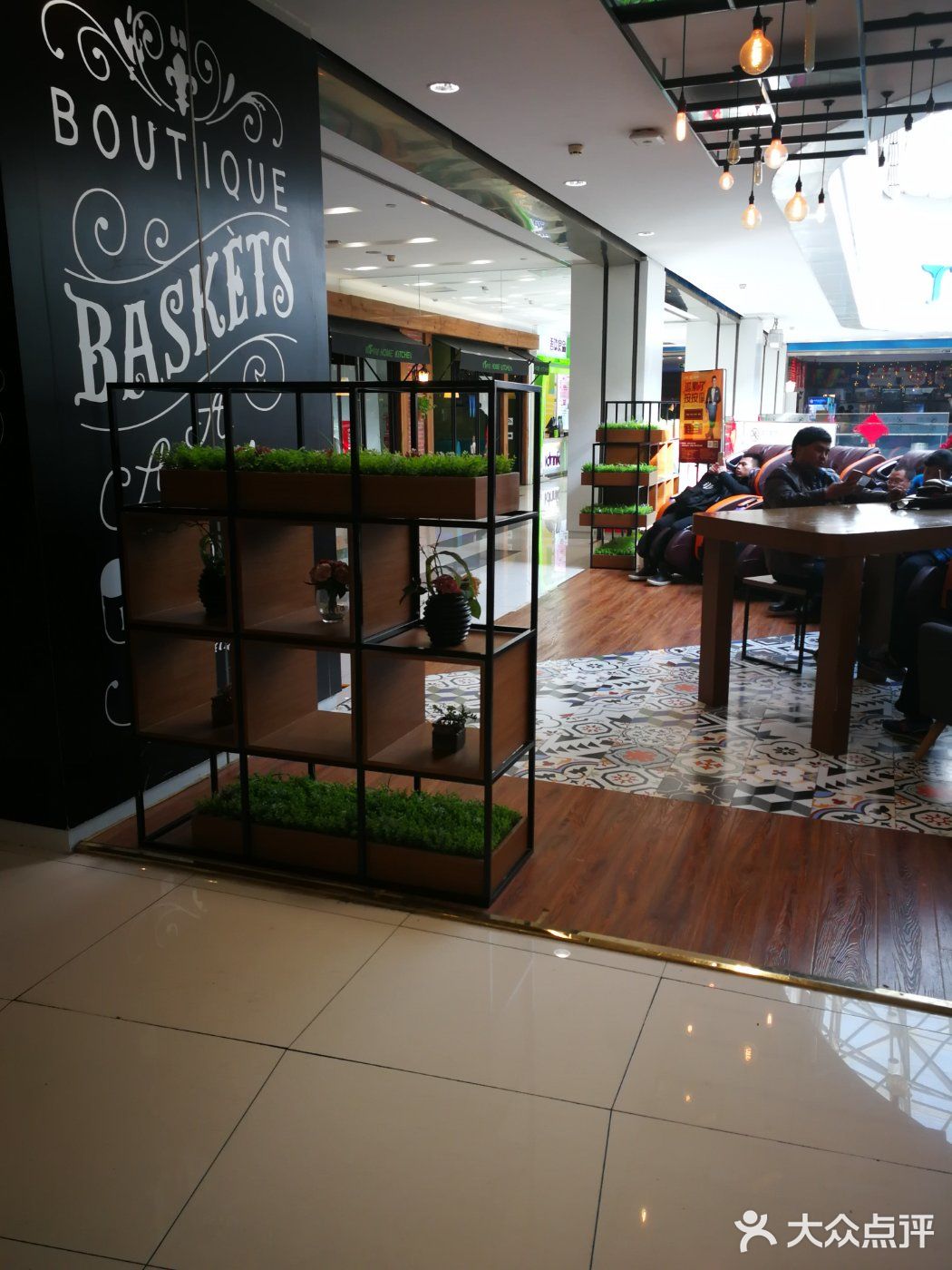 为了维持星巴克星礼卡等级