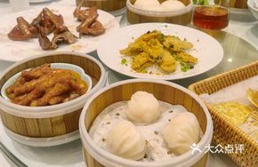 Tang Palace Shrimp Dumplings (6 pieces)