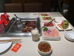 -海底捞火锅鲜切牛肉主题店(长寿路店)