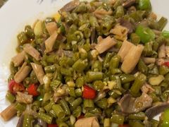 酸豇豆炒鸭肠-臭鳜鱼人家·老字号徽菜