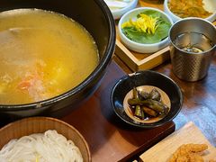 -银米·云南传统过桥米线(双廊黑金冠店)