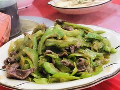 凉瓜牛肉-银峰农庄·特色烧鸡·鲜无花果浸鸡