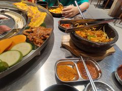 -哈哈碳都·牛肋条无限自助烤肉(台江万达店)