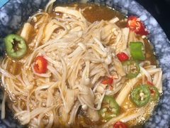 -八月美食小馆(银泰城总店)