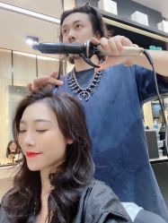 -HAIR CORNER