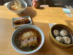蟹黄小笼-朱鸿兴面馆(镇湖店)