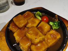 -峨嵋小镇·川菜(勒泰中心店)