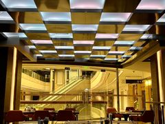 -BLU 全日制餐厅(上海安曼纳卓悦酒店)