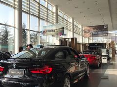 -北京京宝行宝马4S店(闵庄路店)