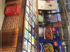 -宝燕海货工场(长江国际店)