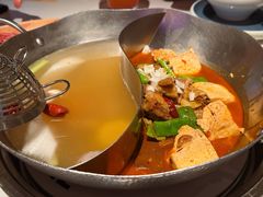 -左庭右院鲜牛肉火锅(金山万达店)