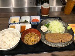 炸牛排-牛かつもと村(上野店)