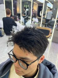 -藤野造型烫发染发