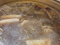 -沸炉重庆老火锅(军事博物馆店)