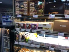 面包甜点陈列柜-凯司令(锦江乐园店)