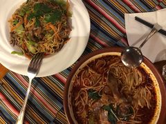 酸辣面-源一咖啡馆(麒麟巷步行街店)