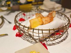 -Mogul Eatery·大亨餐酒馆