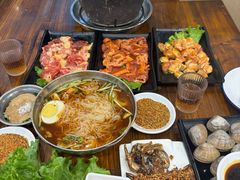 -韩风烤牛肉冷面店