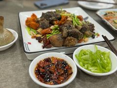 -李春秋驴肉火烧总店