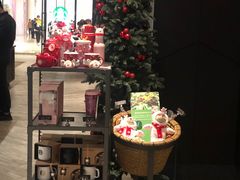-星巴克臻选(南京金茂览秀城店)