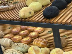 -焙丽拾光(麦凯乐直营店)