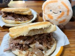 双倍肉夹馍-秦豫肉夹馍(东羊市店)